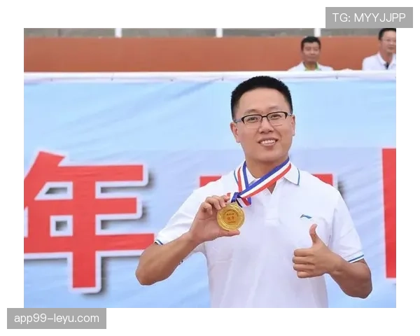 杨浚瑄大赛展现强大抗压能力，稳定发挥彰显冠军风采