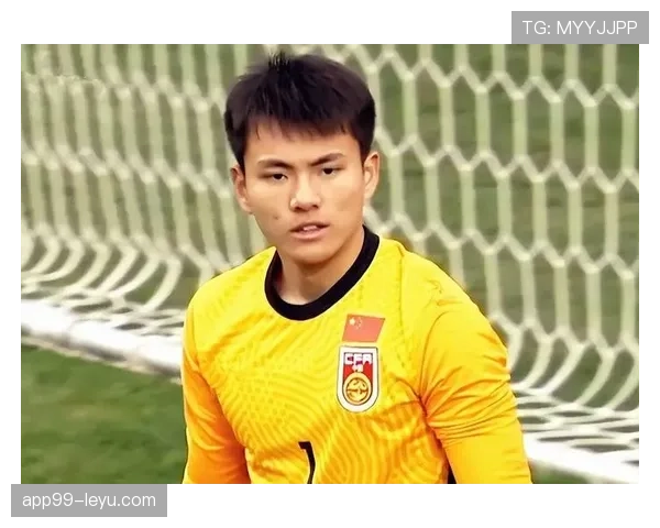 中超新赛季备战亮点:新星球员持续崭露头角,表现引发关注 中超新赛季备战亮点:新星球员持续崭露头角,表现引发关注