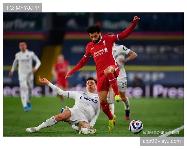 英超球迷热情高涨,新赛季庆祝活动精彩纷呈 英超球迷热情高涨,新赛季庆祝活动精彩纷呈