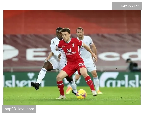 孔德战术适配性：不确定环境中球队的灵活应变之道