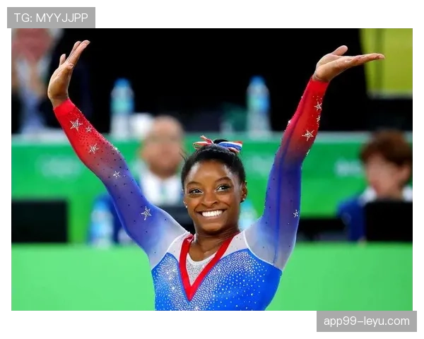 西蒙·拜尔斯家的冰箱里是不是连蛋白粉都按奥运周期排班？